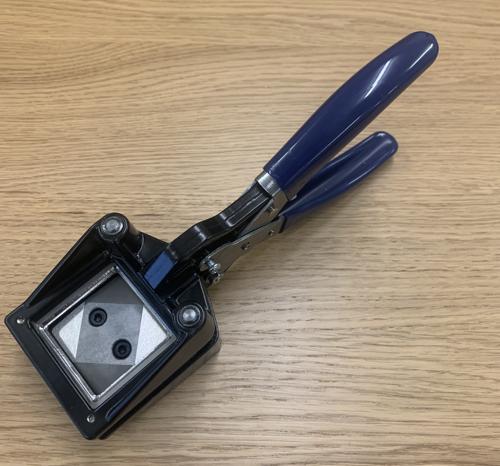 Square Hand Cutter for our KR53N Keyring, cuts Approximately 38 x 38mm.